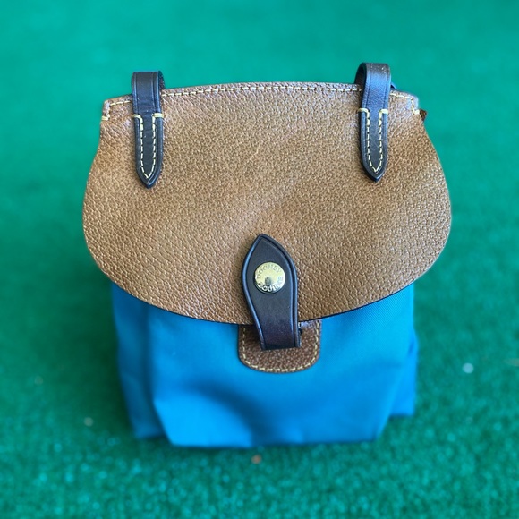 Dooney & Bourke Handbags - Dooney & Bourke Crossbody |Rare Dooney & Bourke
